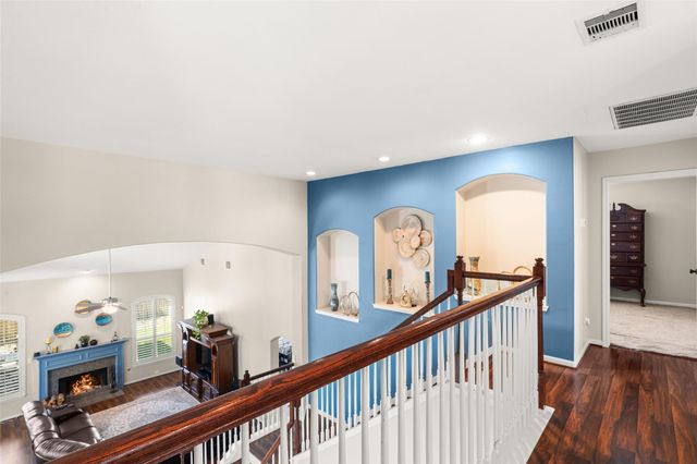 3714 Apple Tree Circle W, La Porte, TX 77571