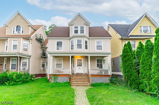 43 Eppirt St, East Orange City, NJ 07018