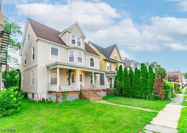 43 Eppirt St, East Orange City, NJ 07018