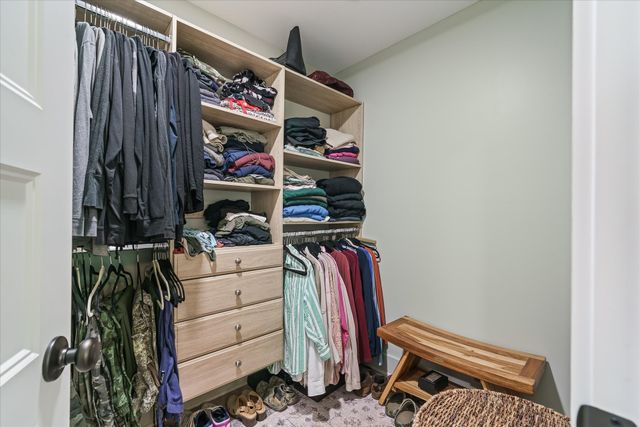 360 Hickory Ln, Sparta, TN 38583