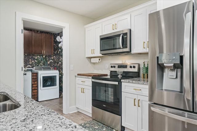 360 Hickory Ln, Sparta, TN 38583