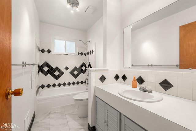 34138 Beaconsfield Street, Clinton Township, MI 48035