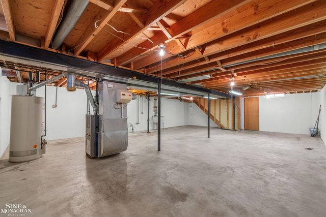 34138 Beaconsfield Street, Clinton Township, MI 48035