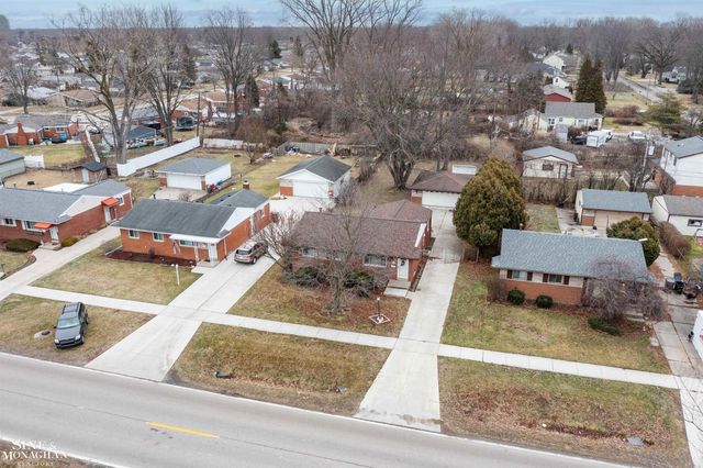 34138 Beaconsfield Street, Clinton Township, MI 48035