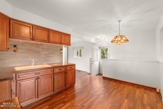 34138 Beaconsfield Street, Clinton Township, MI 48035