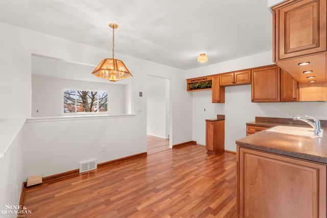 34138 Beaconsfield Street, Clinton Township, MI 48035