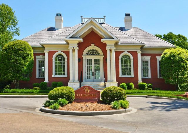 717 Pembridge Circle, Cleveland, TN 37312