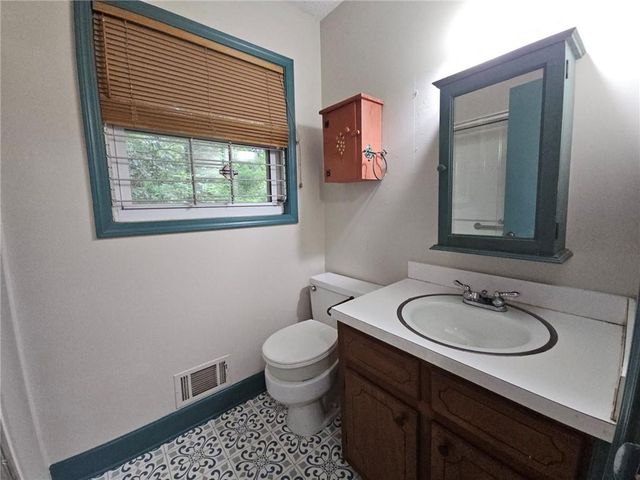 1517 Colony East Circle, Stone Mountain, GA 30083