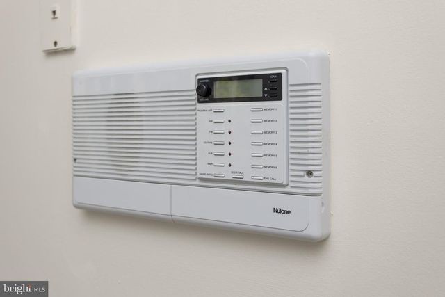 3 JASPER DR, Columbus, NJ 08022