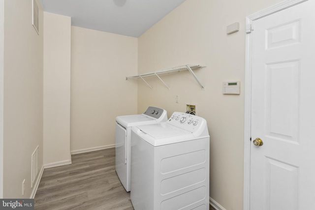 3 JASPER DR, Columbus, NJ 08022