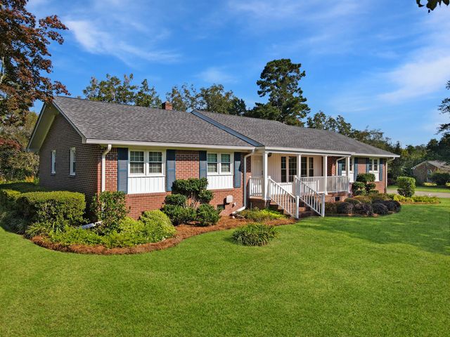 101 Parkwood Drive, Williston, SC 29853