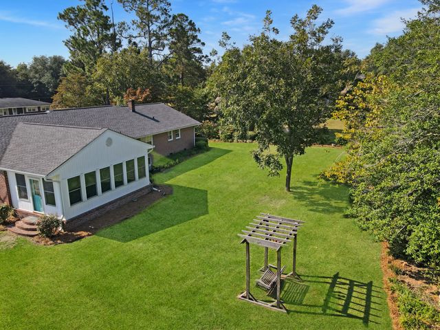 101 Parkwood Drive, Williston, SC 29853