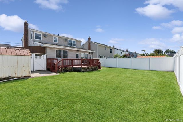 1016 Washington Avenue, Westbury, NY 11590