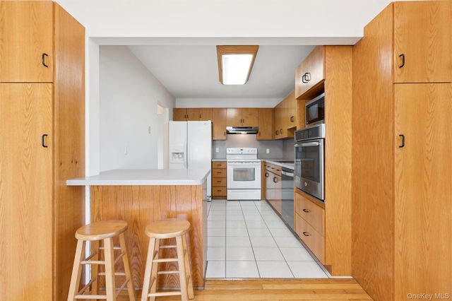 1016 Washington Avenue, Westbury, NY 11590