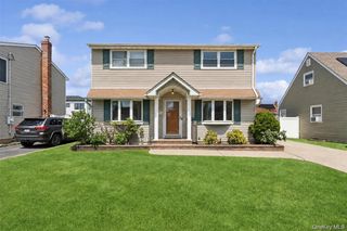 1016 Washington Avenue, Westbury, NY 11590
