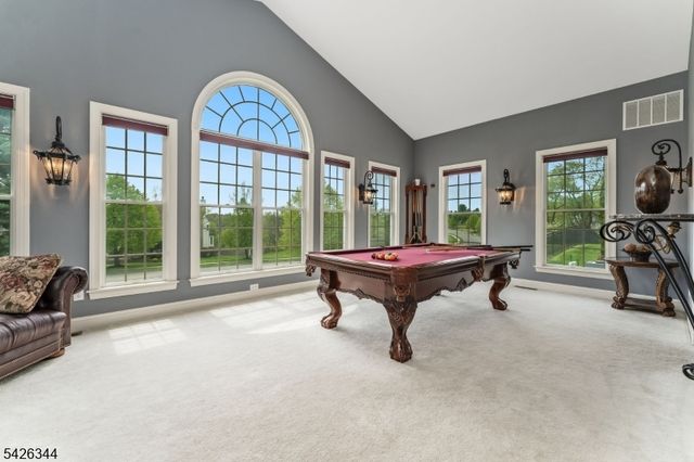 22 Patrick Henry Pl, Raritan Twp., NJ 08551