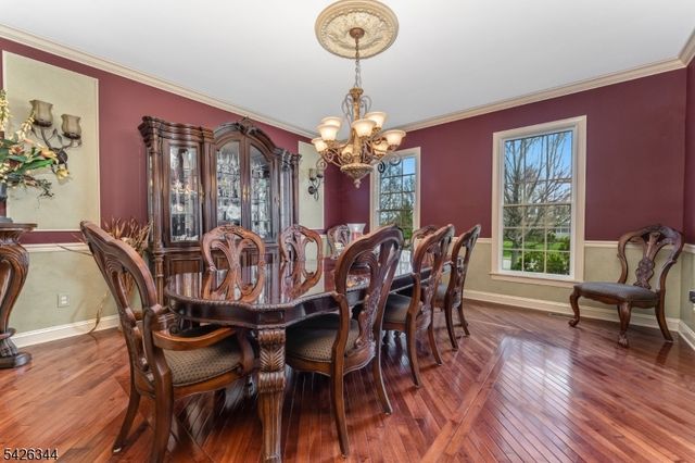 22 Patrick Henry Pl, Raritan Twp., NJ 08551