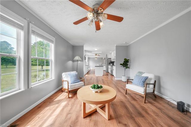 8029 Pinetta RD, Gloucester, VA 23061
