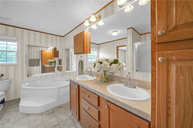 8029 Pinetta RD, Gloucester, VA 23061