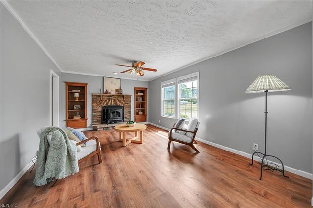8029 Pinetta RD, Gloucester, VA 23061