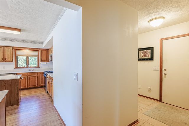396 Pineville Lane, Webster, NY 14580