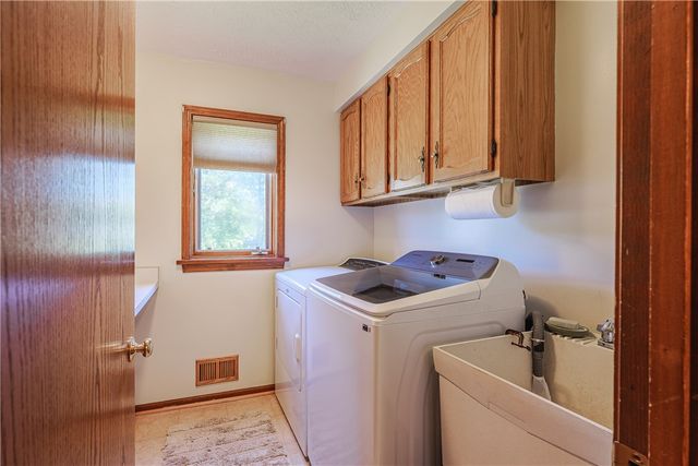396 Pineville Lane, Webster, NY 14580