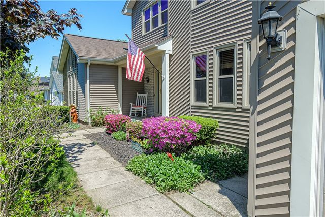 396 Pineville Lane, Webster, NY 14580