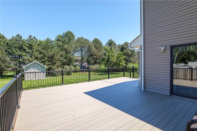 396 Pineville Lane, Webster, NY 14580