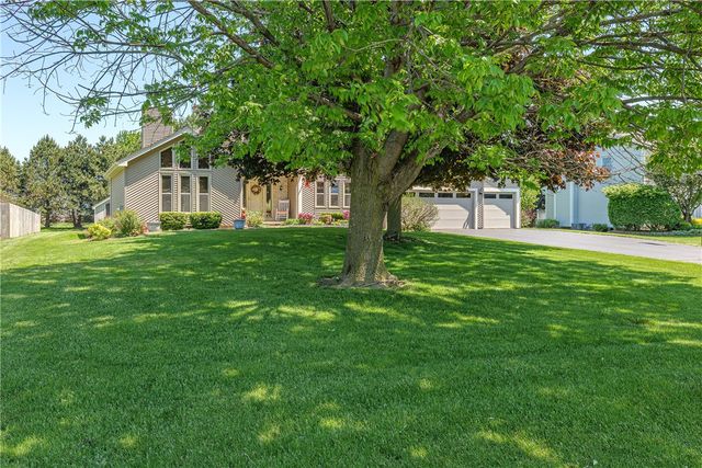 396 Pineville Lane, Webster, NY 14580