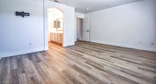 1587 Alpine Hills Avenue, Henderson, NV 89014
