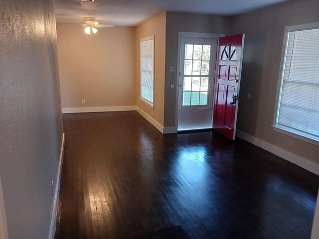 1452 Nash Street, Garland, TX 75042