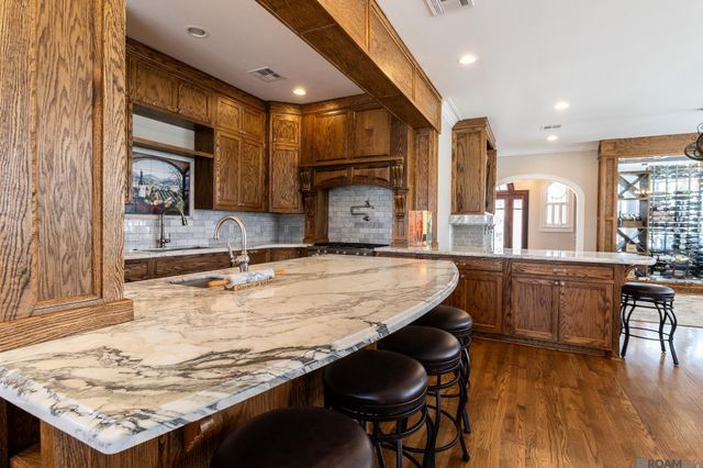 122 Grove St, Lake Charles, LA 70601