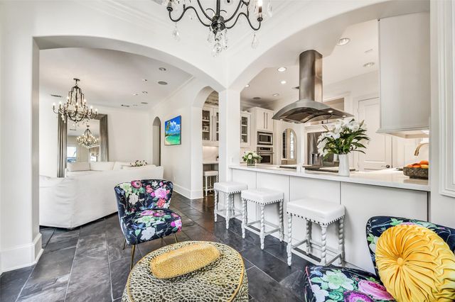 30 Hackberry Lane A, Houston, TX 77027