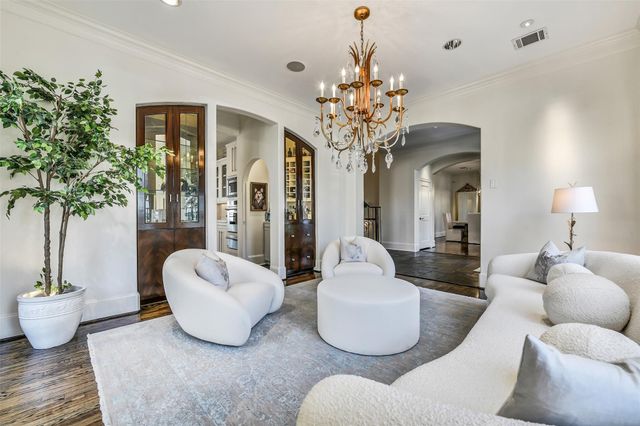 30 Hackberry Lane A, Houston, TX 77027