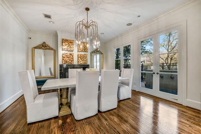 30 Hackberry Lane A, Houston, TX 77027