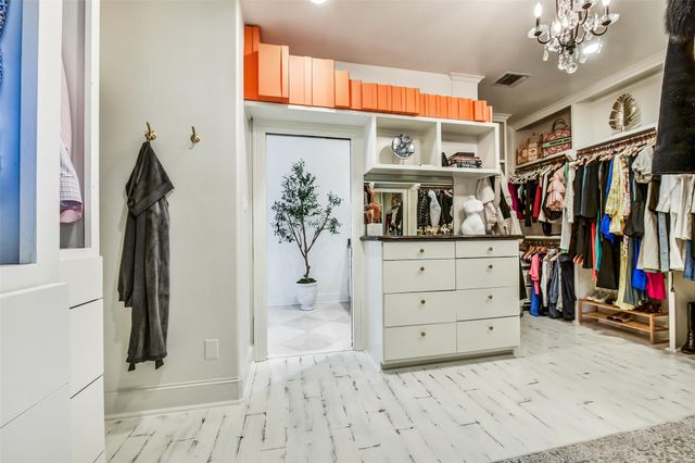 30 Hackberry Lane A, Houston, TX 77027