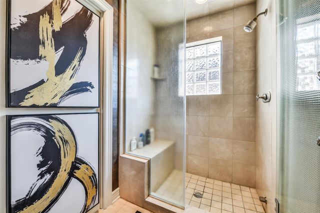 30 Hackberry Lane A, Houston, TX 77027