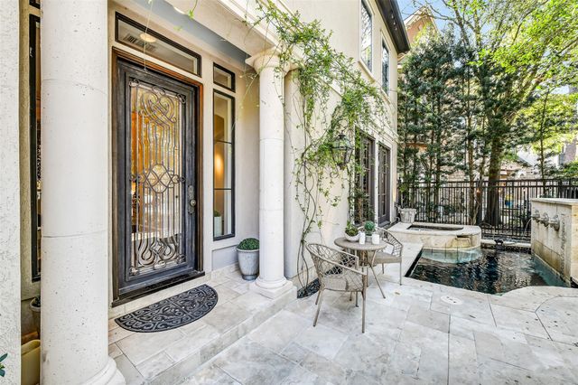 30 Hackberry Lane A, Houston, TX 77027