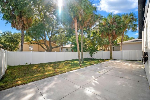 7608 S SWOOPE STREET, Tampa, FL 33616