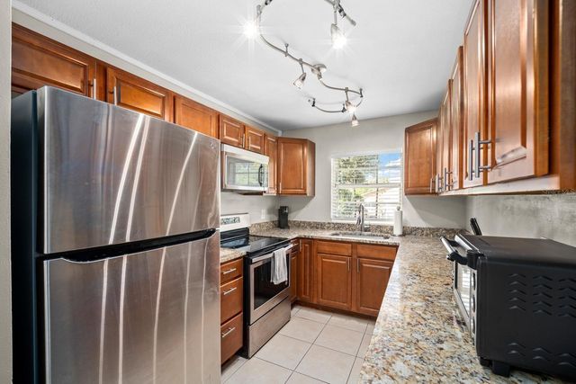 7608 S SWOOPE STREET, Tampa, FL 33616