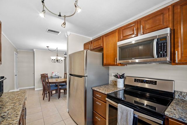 7608 S SWOOPE STREET, Tampa, FL 33616