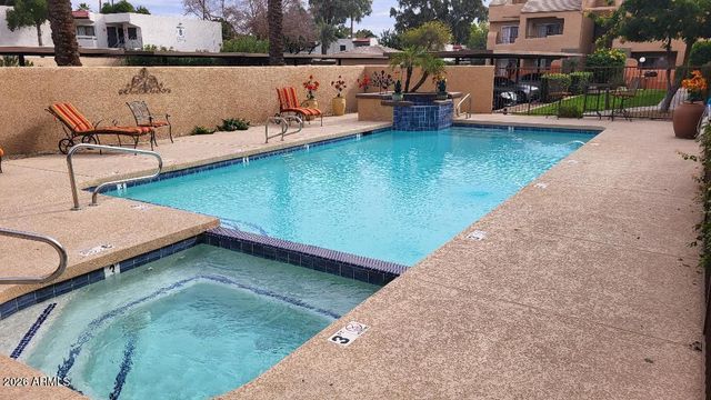 3845 E Greenway Road 121, Phoenix, AZ 85032