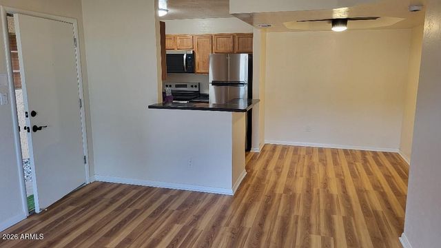 3845 E Greenway Road 121, Phoenix, AZ 85032