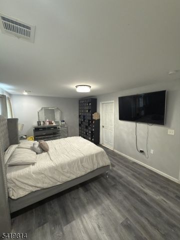 19 Dover St, Paterson City, NJ 07501