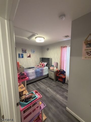 19 Dover St, Paterson City, NJ 07501