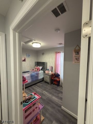 19 Dover St, Paterson City, NJ 07501