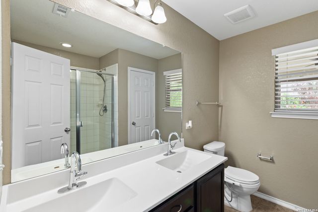 10319 Fort Davis, San Antonio, TX 78245