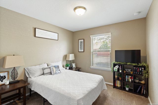 10319 Fort Davis, San Antonio, TX 78245