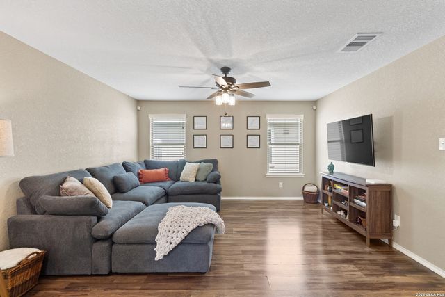 10319 Fort Davis, San Antonio, TX 78245