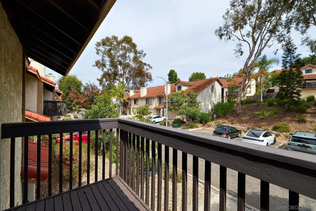 353 Windy Lane, Vista, CA 92083